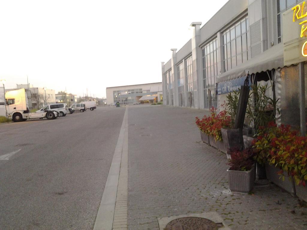 Il Chiesino Hotell Pontedera Eksteriør bilde